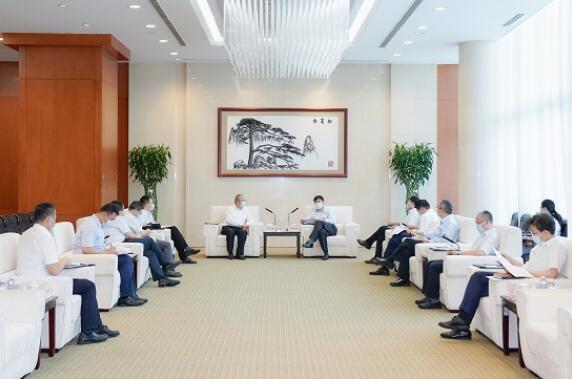 華能集團有限公司總經理、黨組副書記鄧建玲會見隆基股份總裁李振國