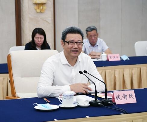 國家電投黨組書記、董事長錢智民拜會重慶市委副書記、市長唐良智