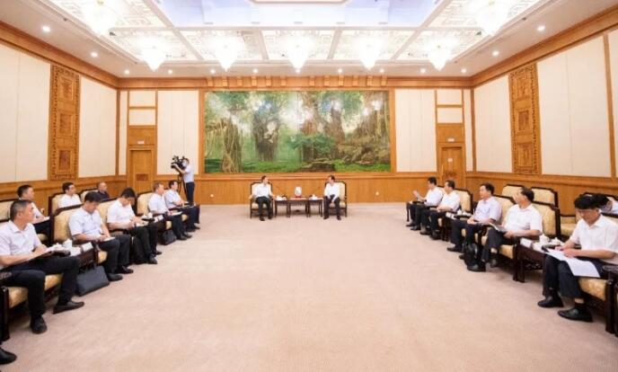 中核集團總經理、黨組副書記顧軍與福建省委副書記、代省長王寧會談