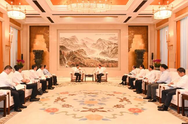 舒印彪拜會(huì)湖北省委書記應(yīng)勇、省長(zhǎng)王曉東