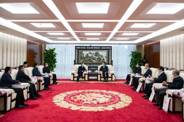 葉向東會(huì)見中國(guó)安能集團(tuán)總經(jīng)理、黨委副書記李躍平