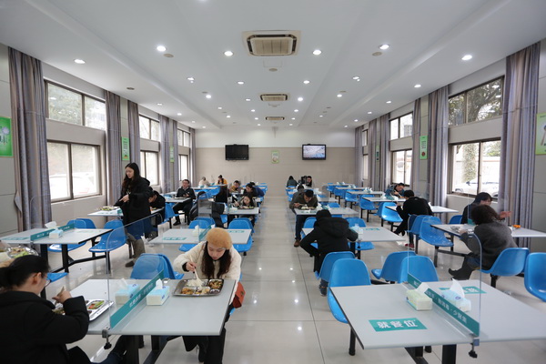 國網(wǎng)寧海縣供電公司后勤為疫情防控筑牢堅(jiān)固防線