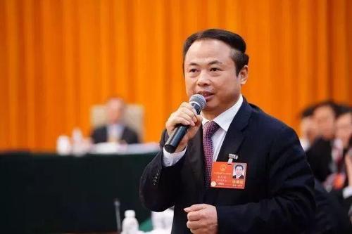 發(fā)展智慧型儲(chǔ)能電站 助力實(shí)現(xiàn)“碳達(dá)峰、碳中和”——訪全國(guó)人大代表、天能控股集團(tuán)董事長(zhǎng)張?zhí)烊? /></a></div>
				<div   id=