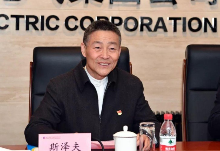 發(fā)展新能源要與電力安全統(tǒng)籌兼顧——訪全國(guó)政協(xié)常委，哈爾濱電氣集團(tuán)有限公司黨委書記、董事長(zhǎng)斯?jié)煞? /></a></div>
				<div   id=