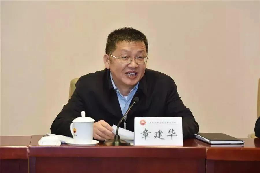 國(guó)家能源局長(zhǎng)章建華：發(fā)展以消納新能源為主的微電網(wǎng)、局域網(wǎng)，加快新能源主動(dòng)支撐、大規(guī)模儲(chǔ)能電站的新型電力系統(tǒng)！