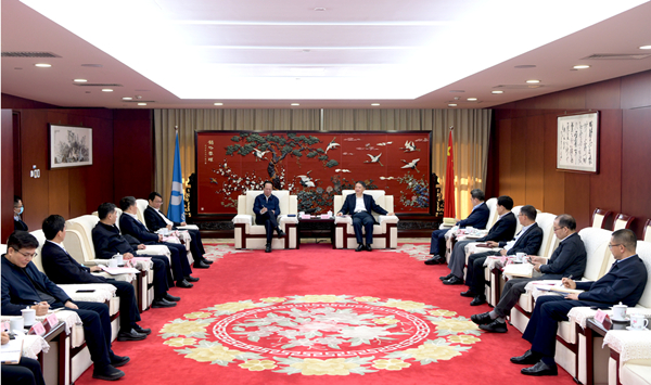 溫樞剛會(huì)見中國(guó)電建黨委書記、董事長(zhǎng)丁焰章