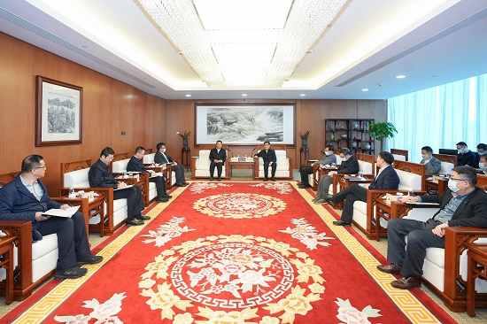 舒印彪鄧建玲會見哈電集團董事長曹志安、總經(jīng)理吳偉章