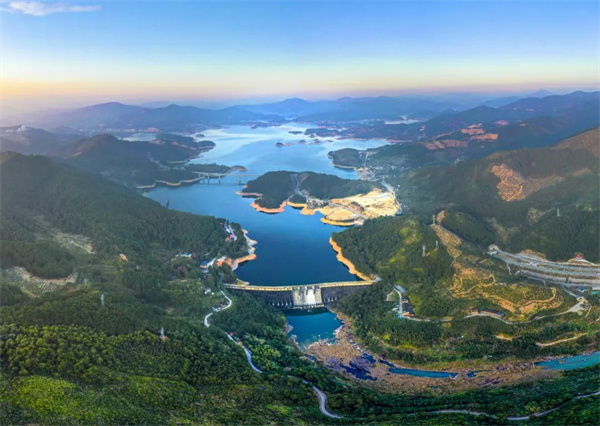 華電福建公司不負(fù)春光趕秋實，“雙碳”路上奮楫行