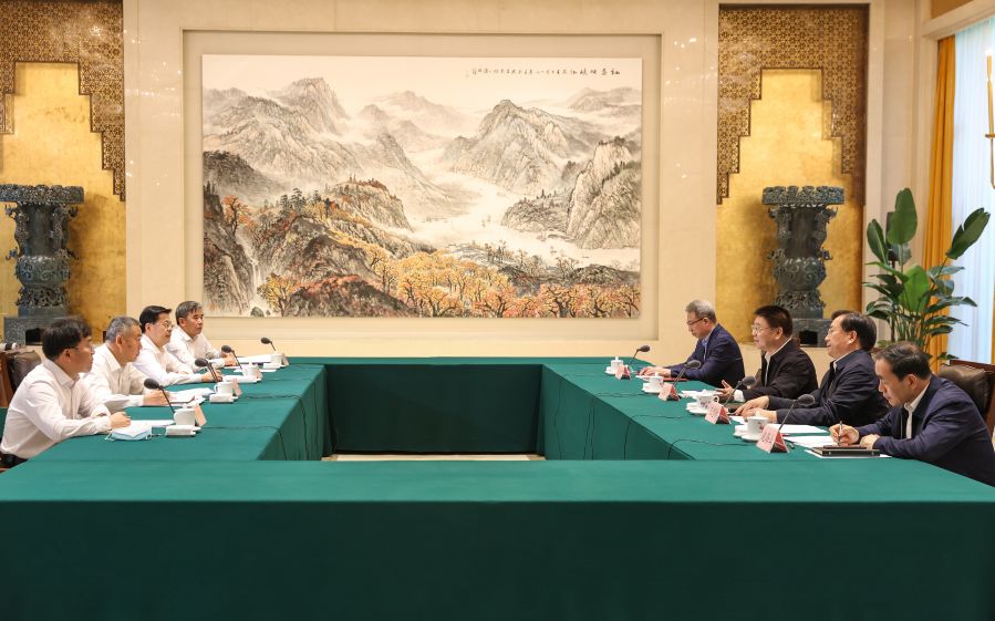 雷鳴山、韓君拜會(huì)湖北省委書記王蒙徽、省長王忠林