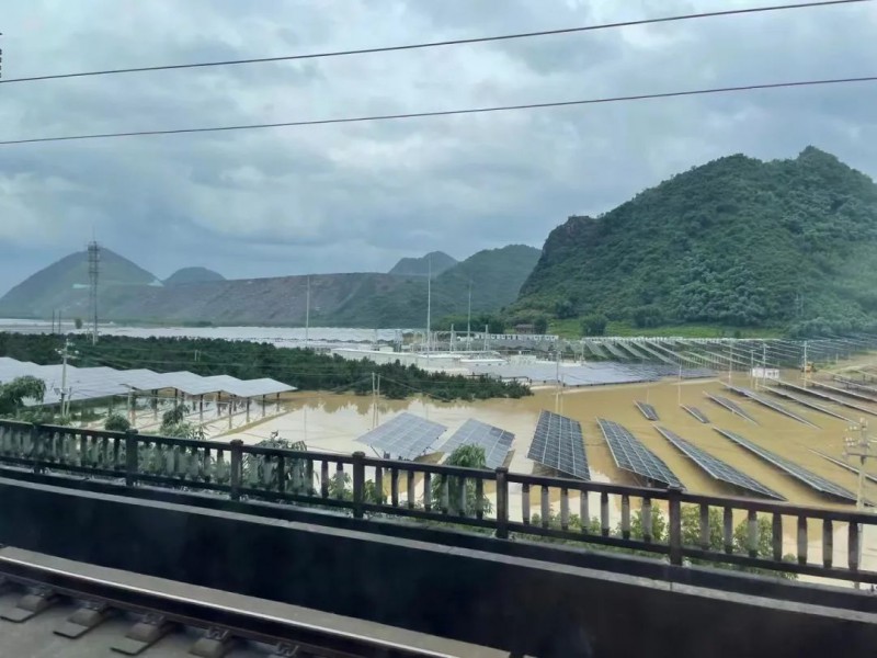地面電站秒變漂浮電站，又一光伏電站被水淹！