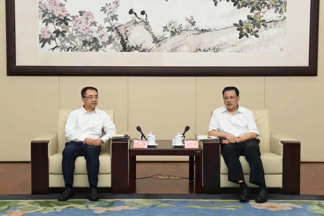 大唐集團(tuán)公司黨組書(shū)記、董事長(zhǎng)鄒磊拜會(huì)浙江省委書(shū)記、省人大常委會(huì)主任袁家軍