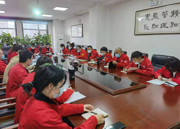 烏海市千里山供電公司：宣貫《車輛管理標(biāo)準(zhǔn)》，加強(qiáng)車輛日常管理