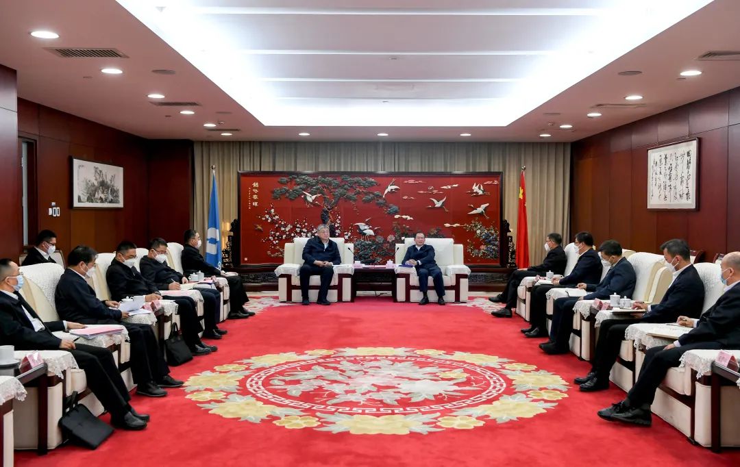 中國華電黨組書記、董事長江毅會(huì)見國家能源集團(tuán)黨組書記、董事長劉國躍