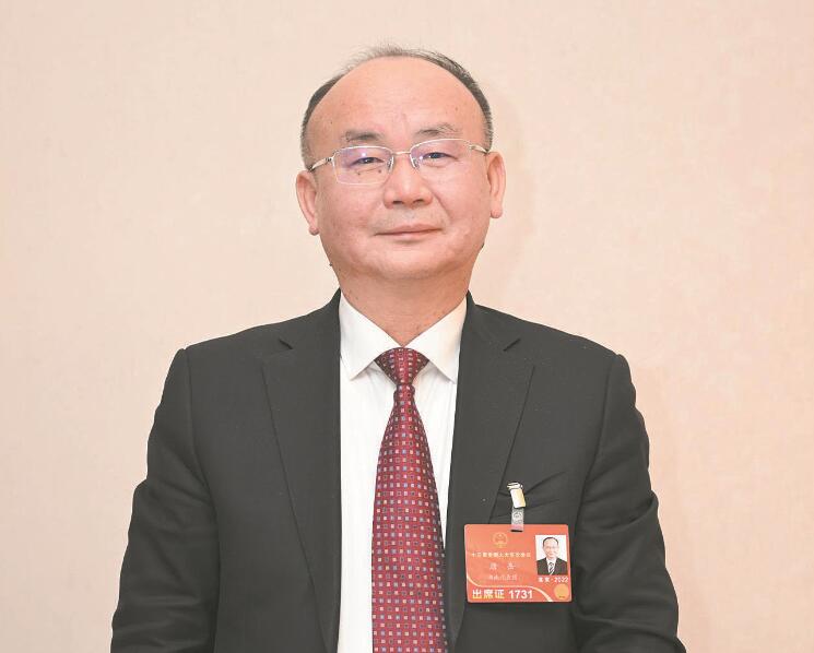優(yōu)質(zhì)供電服務(wù)助力裝備制造業(yè)高質(zhì)量發(fā)展——訪全國人大代表、楚天科技股份有限公司董事長兼總裁唐岳