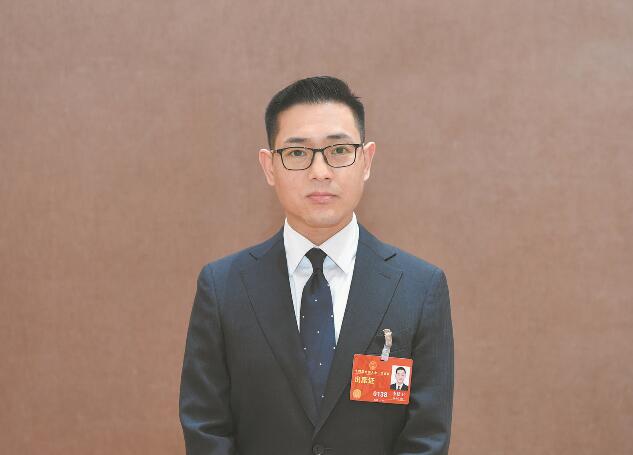 推動清潔能源發(fā)展 促進綠色低碳轉(zhuǎn)型——訪全國人大代表、河北寶信物流有限公司總經(jīng)理李建衛(wèi)
