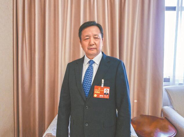 新型電力系統(tǒng)建設(shè)為電力裝備制造業(yè)帶來新機(jī)遇——訪全國人大代表，全國工商聯(lián)副主席，特變電工股份有限公司黨委書記、董事長張新