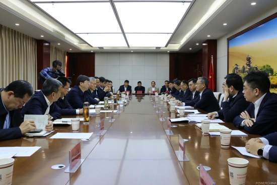 中國電建黨委副書記、總經(jīng)理王斌與酒泉市主要領(lǐng)導(dǎo)會談