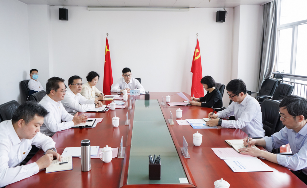 中國能建黨委常委、副總經(jīng)理吳云與國家能源局華中監(jiān)管局黨組書記、局長任育之會談