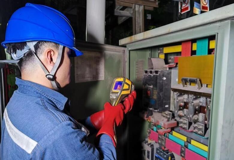 深圳供電局消除67條線路、237臺(tái)配變重滿載風(fēng)險(xiǎn)