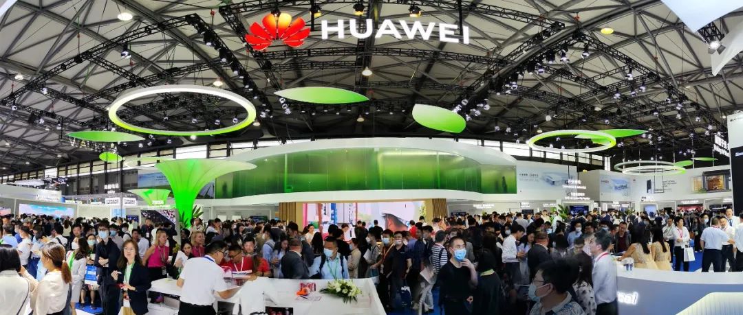 SNEC“人氣之王”! 華為推出智能光儲發(fā)電機(jī)等全場景智能光儲解決方案，持續(xù)引領(lǐng)行業(yè)