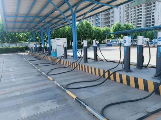 即日起，聊城汽車總站充電樁對外開放啦!