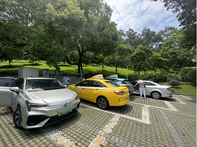 調(diào)查丨多地充電樁電價漲幅20%以上，分時電價與行業(yè)競爭多方博弈