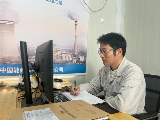 劉明明：深深扎根，在實(shí)踐沃土中書寫青春篇章
