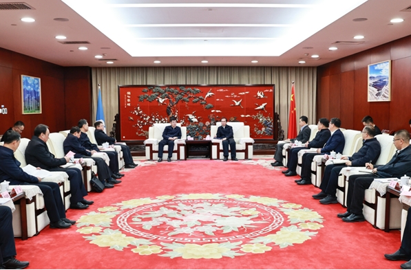 江毅會見內蒙古自治區(qū)黨委常委、常務副主席黃志強