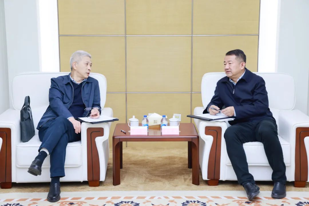 中國一重集團(tuán)黨委書記、董事長徐鵬一行拜訪大唐環(huán)境黨委書記、董事長朱利明