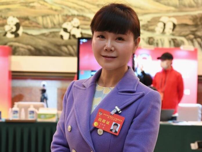 四川省政協(xié)委員李佳蔚：四川要優(yōu)化碳產(chǎn)品、參與碳交易，不斷完善碳設(shè)施
