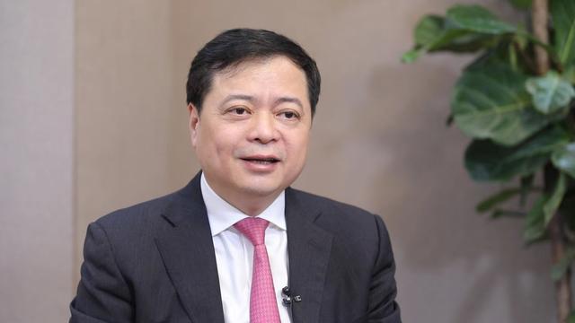 【兩會(huì)好聲音】全國(guó)政協(xié)常委、正泰集團(tuán)董事長(zhǎng)南存輝：建議進(jìn)一步優(yōu)化綠證核發(fā)及交易機(jī)制，提升市場(chǎng)參與度