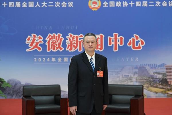 程韜代表：支持引入新質(zhì)生產(chǎn)力，鼓勵(lì)新能源商用車發(fā)展