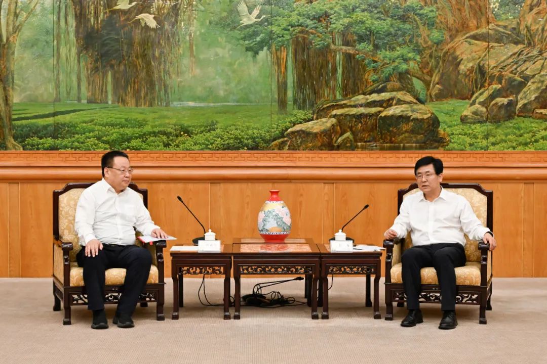 中核集團總經(jīng)理、黨組副書記申彥鋒拜會福建省委副書記、省長趙龍