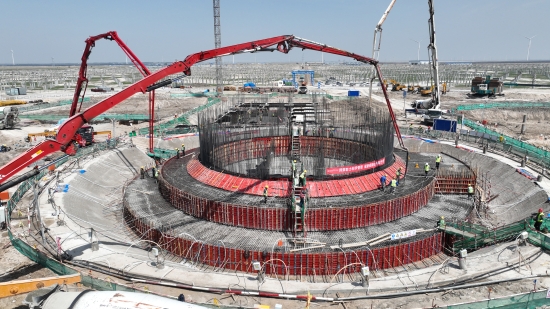 全球緯度最高、東北地區(qū)首座塔式光熱電站完成吸熱塔基礎(chǔ)澆筑