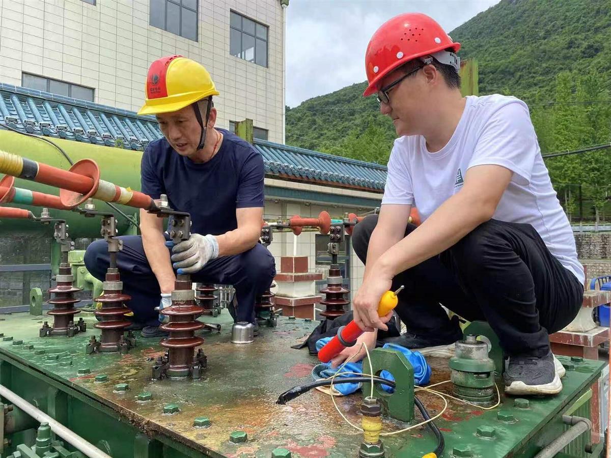 黃石市王英電廠發(fā)電泄洪調(diào)峰，騰出庫(kù)容1200萬(wàn)立方米