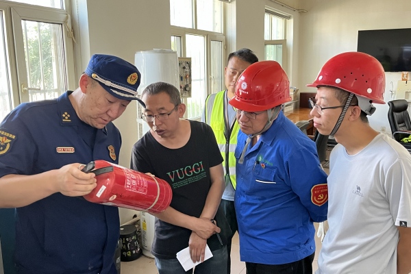 內(nèi)蒙古電力公司烏海千里山供電公司：蒙電愛(ài)心光明行，用電無(wú)憂筑防線