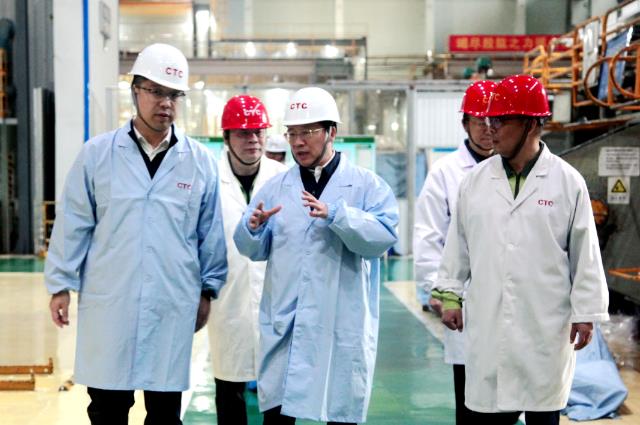 中國電氣裝備黨委書記、董事長李洪鳳赴浙江盛達(dá)、恒馳電氣、西電常變、常州東智調(diào)研