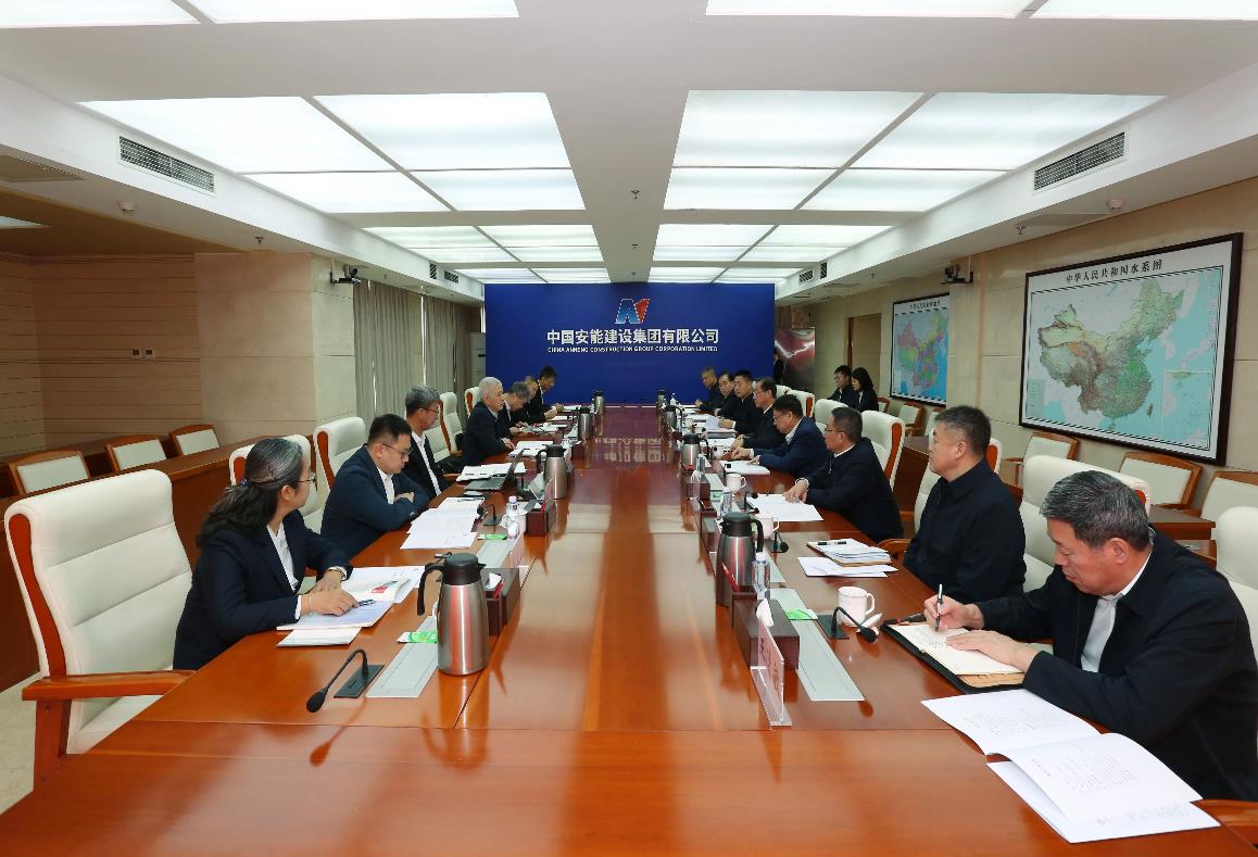 中國安能集團黨委書記、董事長陳奕輝與中國一重集團黨委書記、董事長徐鵬舉行工作會談