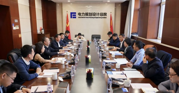 華電集團副總經(jīng)理李旭紅會見電規(guī)總院黨委書記、總經(jīng)理胡明