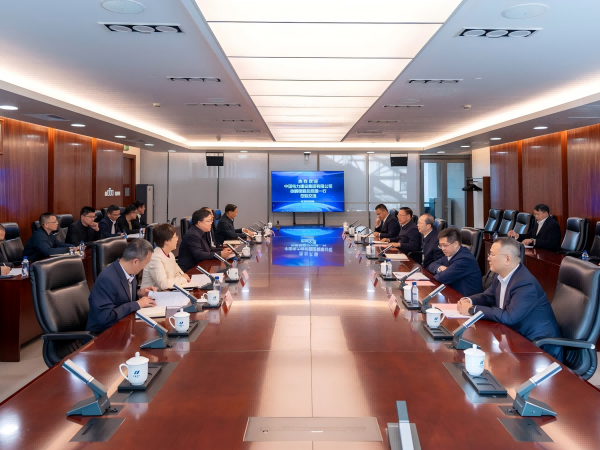 華電集團(tuán)副總經(jīng)理吳敬凱會見中國電建黨委常委、副總經(jīng)理徐鵬程