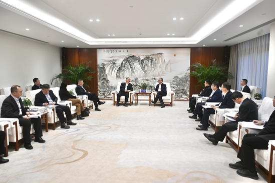 中國電建黨委副書記、總經(jīng)理王斌與中國機(jī)電商會黨委書記、會長張鈺晶舉行會談