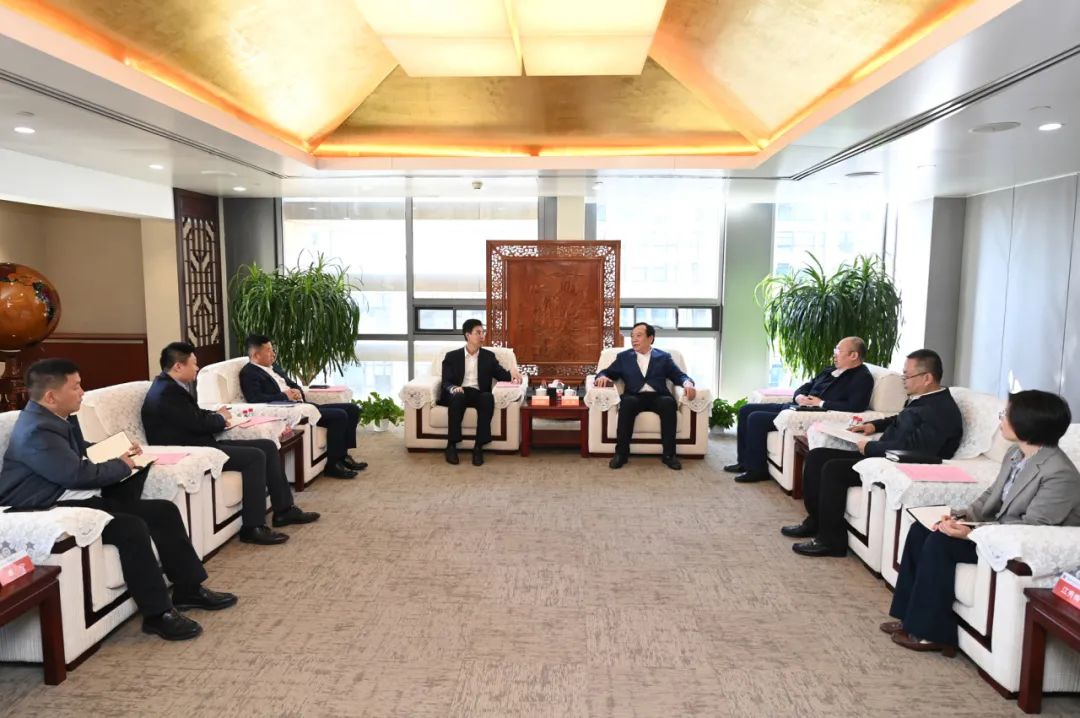 大唐國際黨委書記、董事長李凱會見中建五局黨委書記、董事長田衛(wèi)國