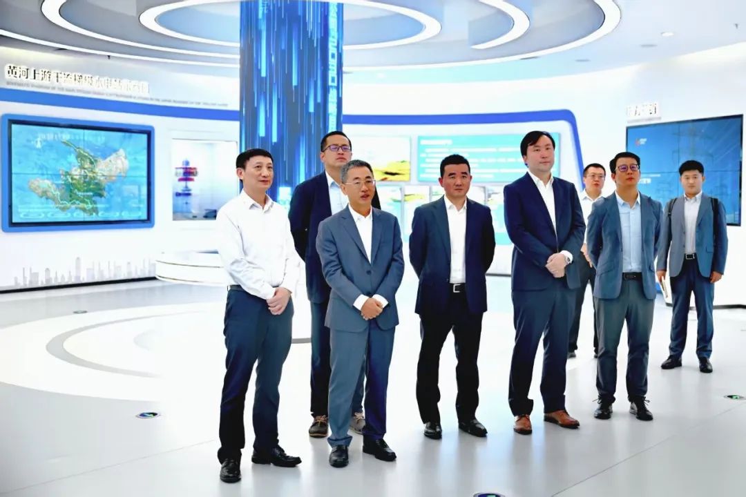 黃河公司黨委書記、董事長姚小彥會見華為董事、華為數(shù)字能源總裁侯金龍