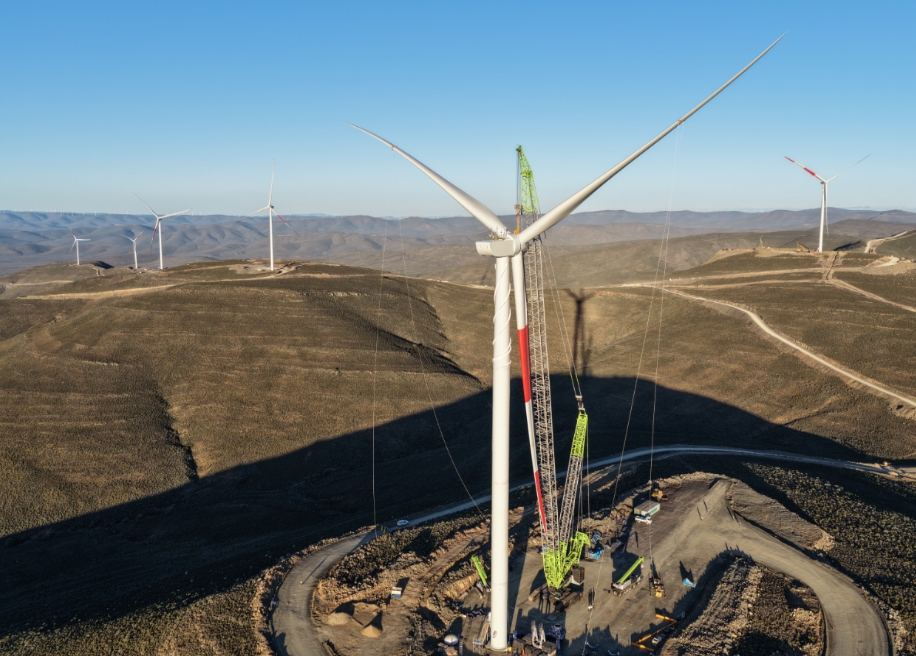 全球最大風光儲并網(wǎng)混合能源項目風機基礎(chǔ)澆筑全部完成